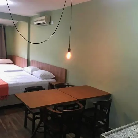 Delphin Apartamentos Ilhabela Exterior photo